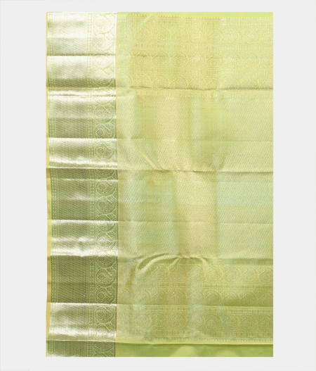 Green Handwoven Kanjivaram Silk Saree T1905704