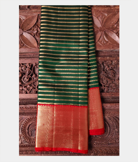 Bottle Green Handwoven Kanjivaram Silk Saree T198893-image