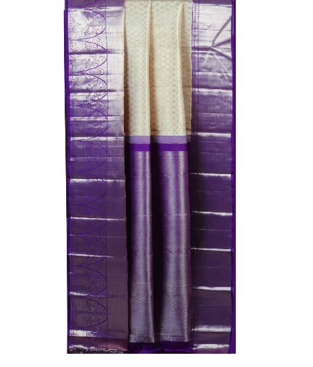 Cream Handwoven Kanjivaram Silk Saree T1867082