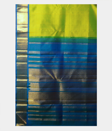 Light Green Handwoven Kanjivaram Silk Saree T2193874