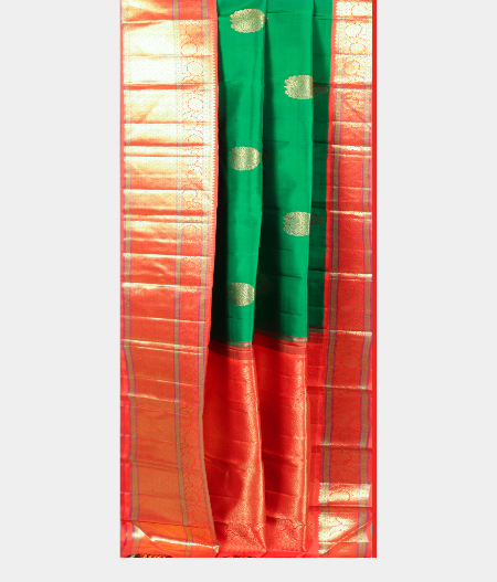 Green Handwoven Kanjivaram Silk Saree 2