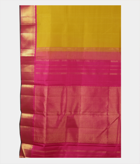 Yellowish Green Handwoven Kanjivaram Silk Saree T2194204