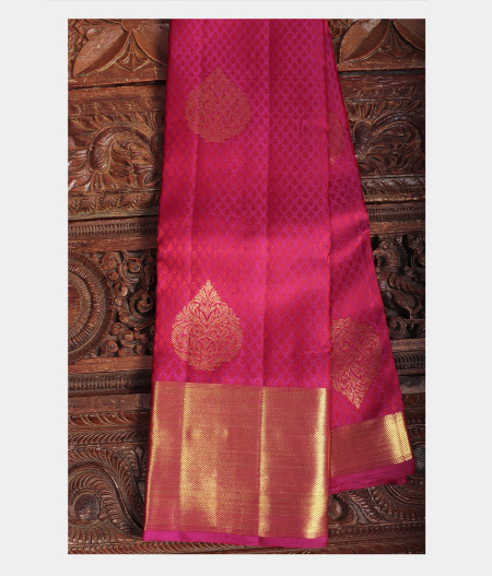 Magenta Handwoven Kanjivaram Silk Saree T225143-image
