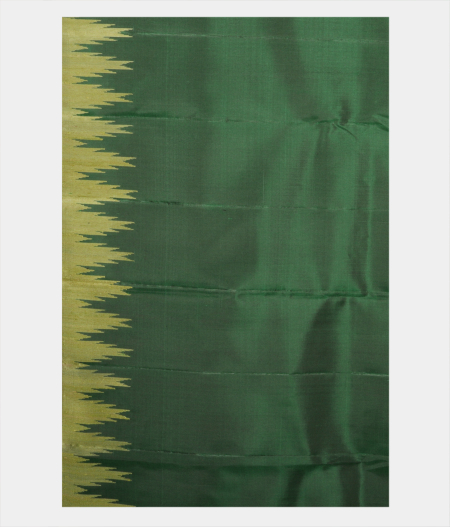 Green Handwoven Kanjivaram Silk Saree T2254913