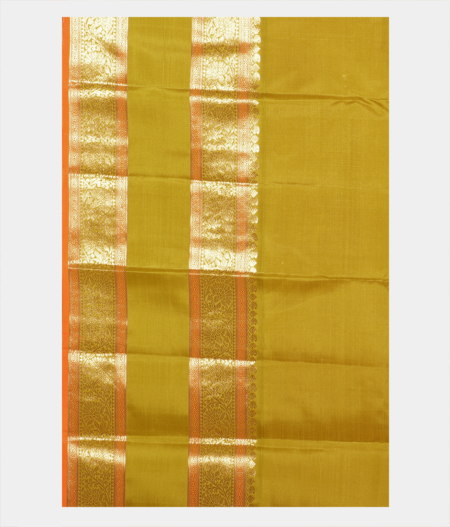 Magenta Handwoven Kanjivaram Silk Saree T2245853