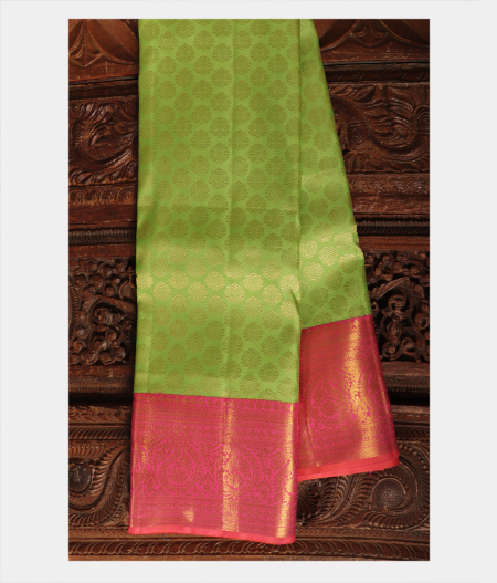 Green Handwoven Kanjivaram Silk Saree T221334-image