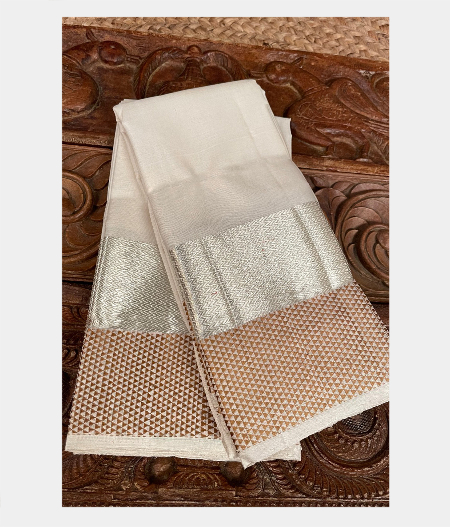 White Handwoven Kanjivaram Silk Dhoti and Vastharam T226886-image