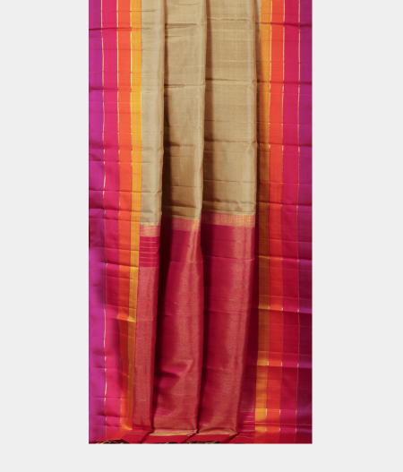 Gold Handwoven Kanjivaram Silk Saree T1137232