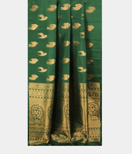 Green Handwoven Kanjivaram Silk Saree T2127822