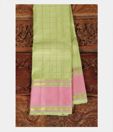 Green Handwoven Kanjivaram Silk Saree T226023-image