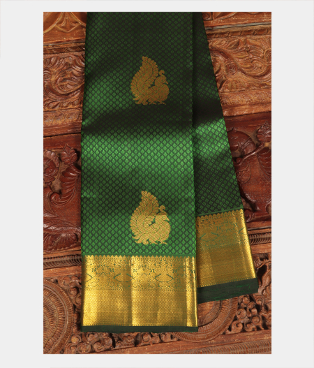 Green Handwoven Kanjivaram Silk Saree T218122-image