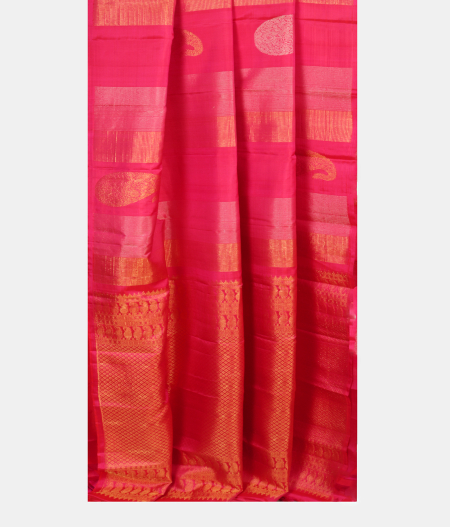 Magenta Handwoven Kanjivaram Silk Saree T1901842