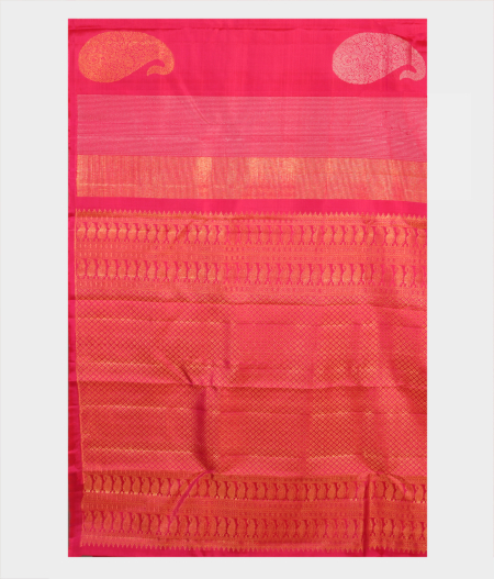 Magenta Handwoven Kanjivaram Silk Saree T1901844