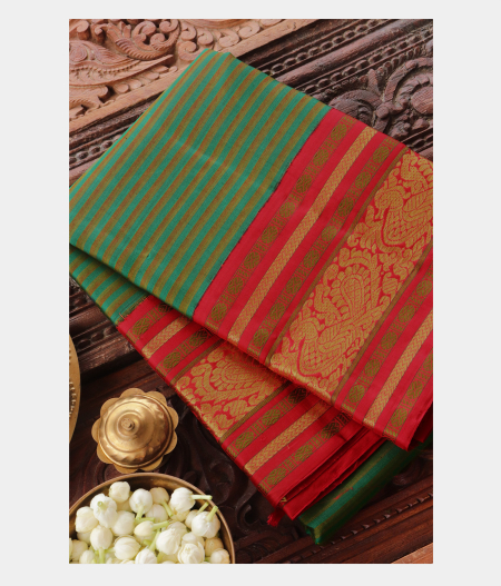 Bottle Green Handwoven Kanjivaram Silk Saree T205222-image