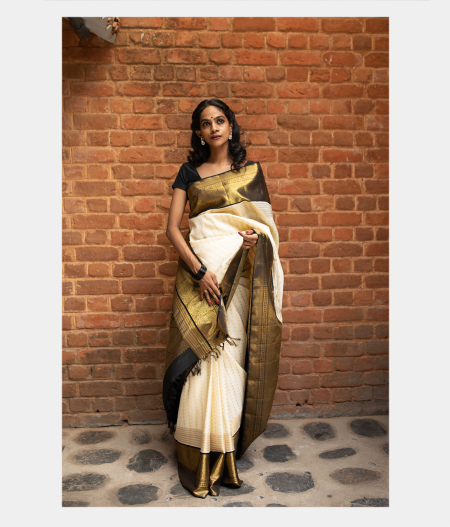 Cream Handwoven Kanjivaram Silk Saree T2300953