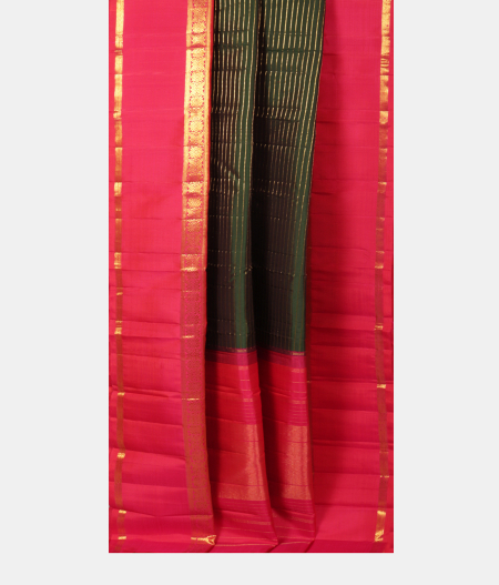 Bottle Green Handwoven Kanjivaram Silk Saree T2306012