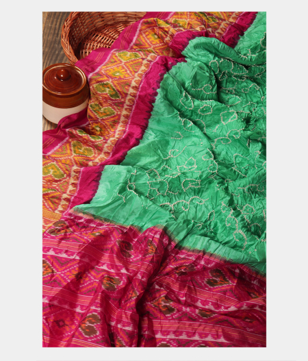 Green Bandhani Patola Silk Saree T235777-image