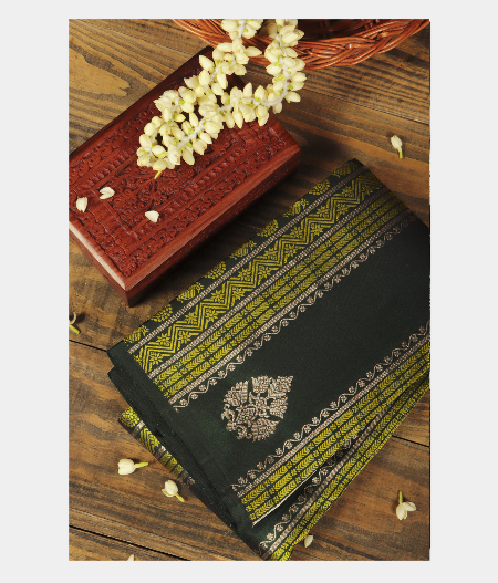 Dark Green Handwoven Kanjivaram Silk Saree T233071-image