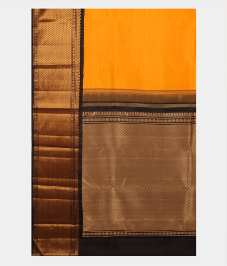Yellow Handwoven Kanjivaram Silk Saree T2166354
