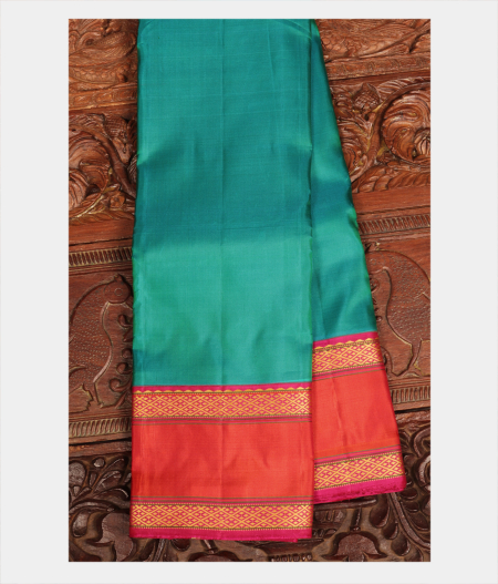 Peacock Green Handwoven Kanjivaram Silk Saree T238701-image