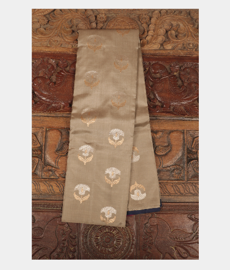 Grey Handwoven Kanjivaram Silk Saree T242367-image
