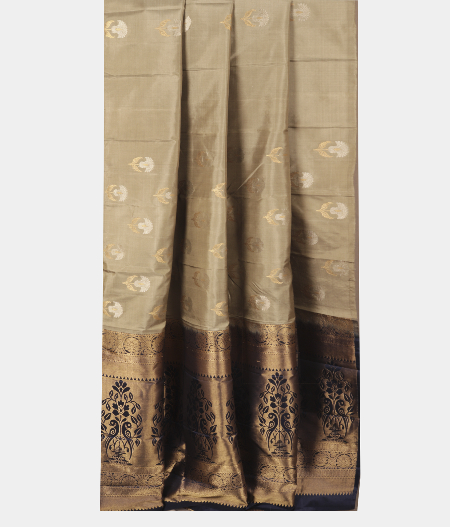 Grey Handwoven Kanjivaram Silk Saree T2423672