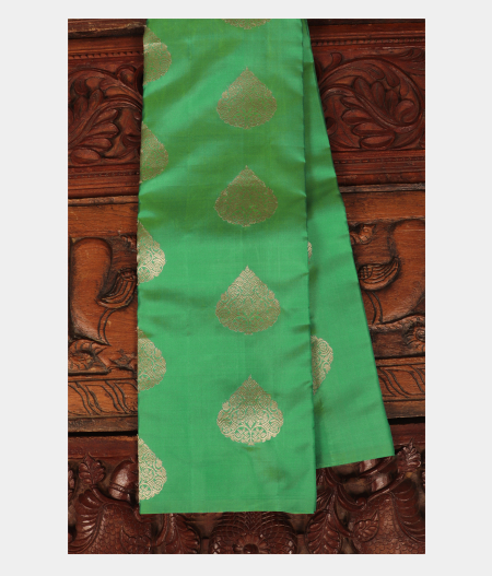Green Handwoven Kanjivaram Silk Saree T250713-image