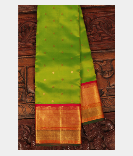 Yellowish Green Handwoven Kanjivaram Silk Saree T250025-image