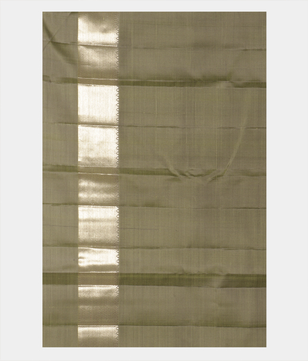 Green Handwoven Kanjivaram Silk Saree T2516133