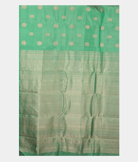 Green Handwoven Kanjivaram Silk Saree T2587894