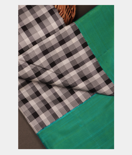 Grey and Black Handwoven Kanjivaram Silk Saree T2107702