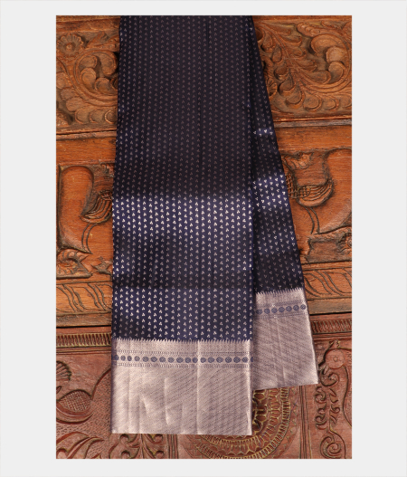 Midnight Blue Handwoven Kanjivaram Silk Saree T261986-image