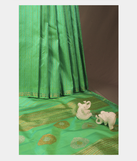 Green Handwoven Kanjivaram Silk Saree T2307462