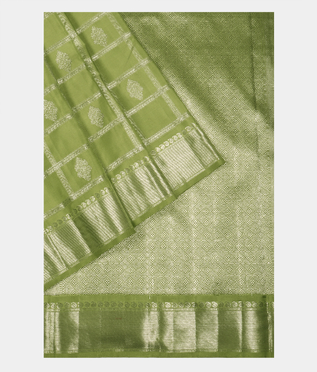 Green  Handwoven Kanjivaram Silk Saree T2434932