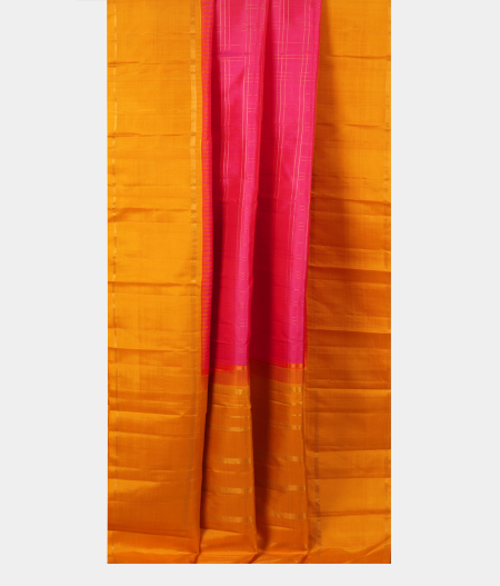 Magenta Handwoven Kanjivaram Silk Saree T2796472