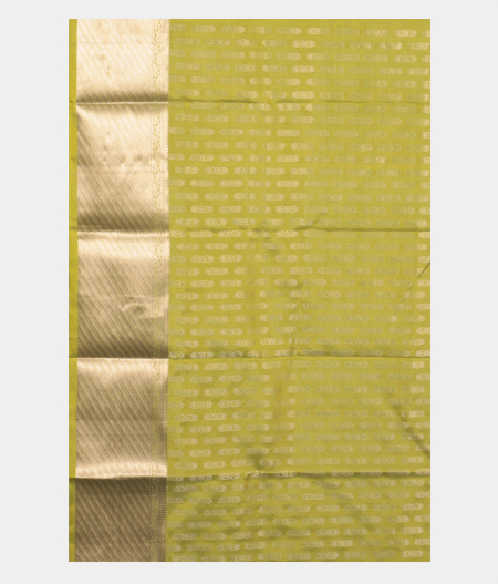 Green Handwoven Kanjivaram Silk Saree T2753593