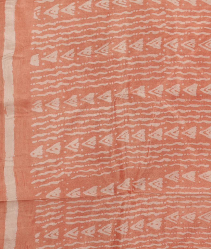 Peach and off white Printed Raw Silk Saree T2719073
