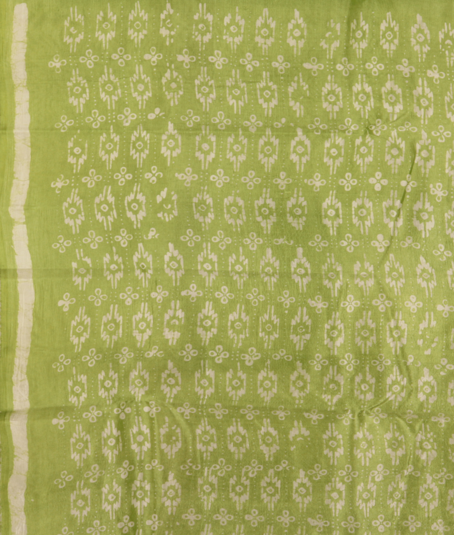 Green Printed Raw Silk Saree T2719093