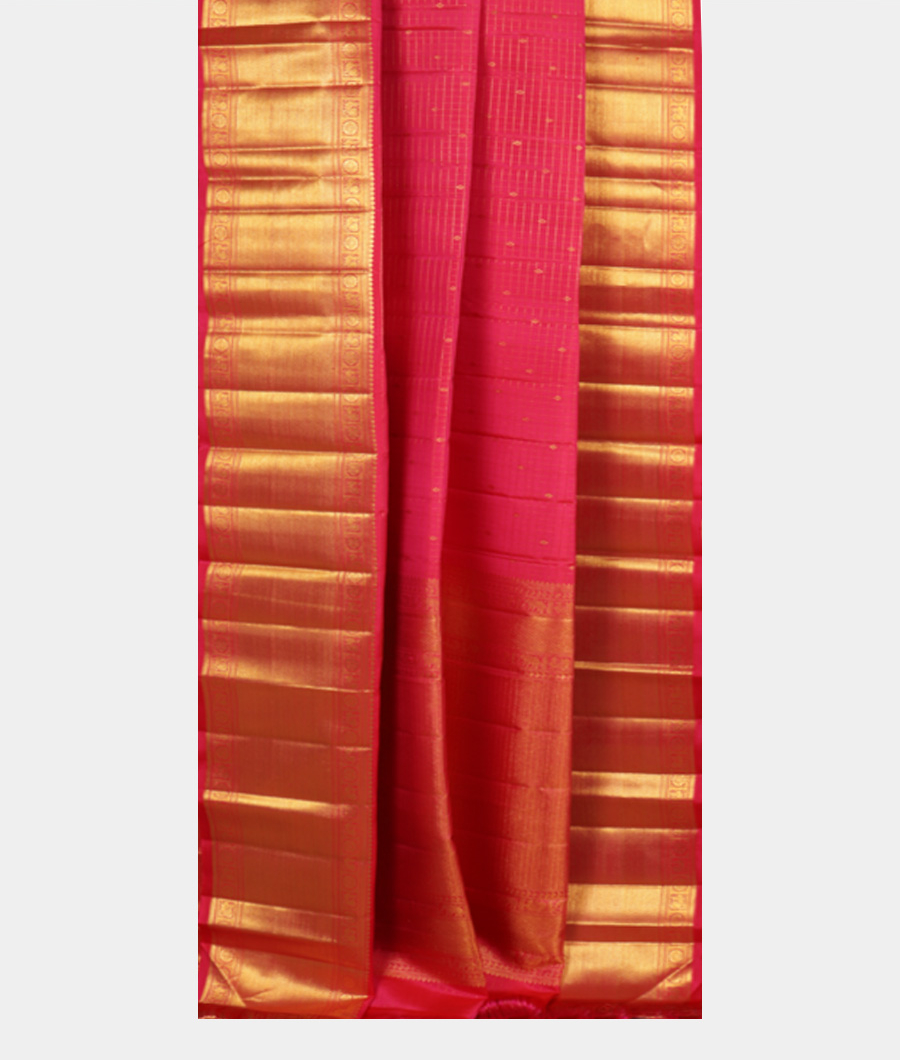 Magenta Handwoven Kanjivaram Silk Saree T2835562