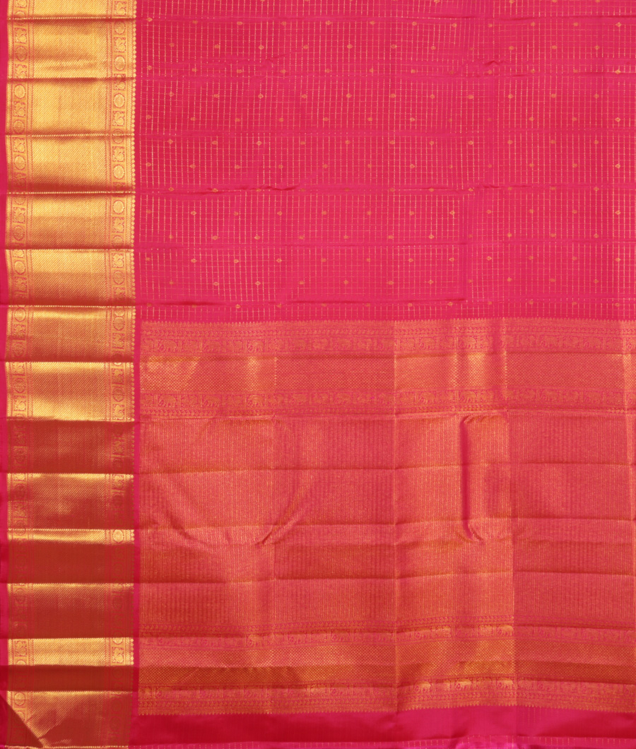 Magenta Handwoven Kanjivaram Silk Saree T2835564