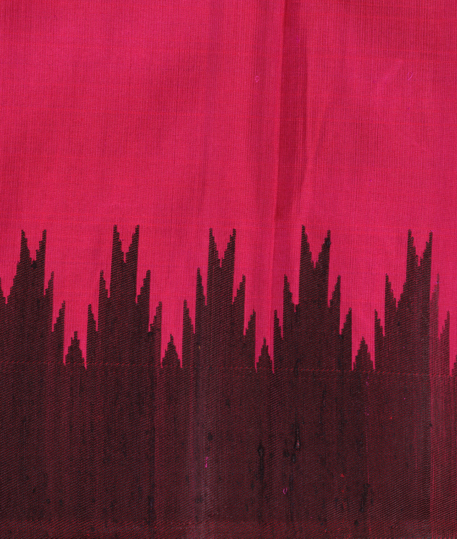 Magenta Handwoven Kanjivaram Silk Saree T2946624