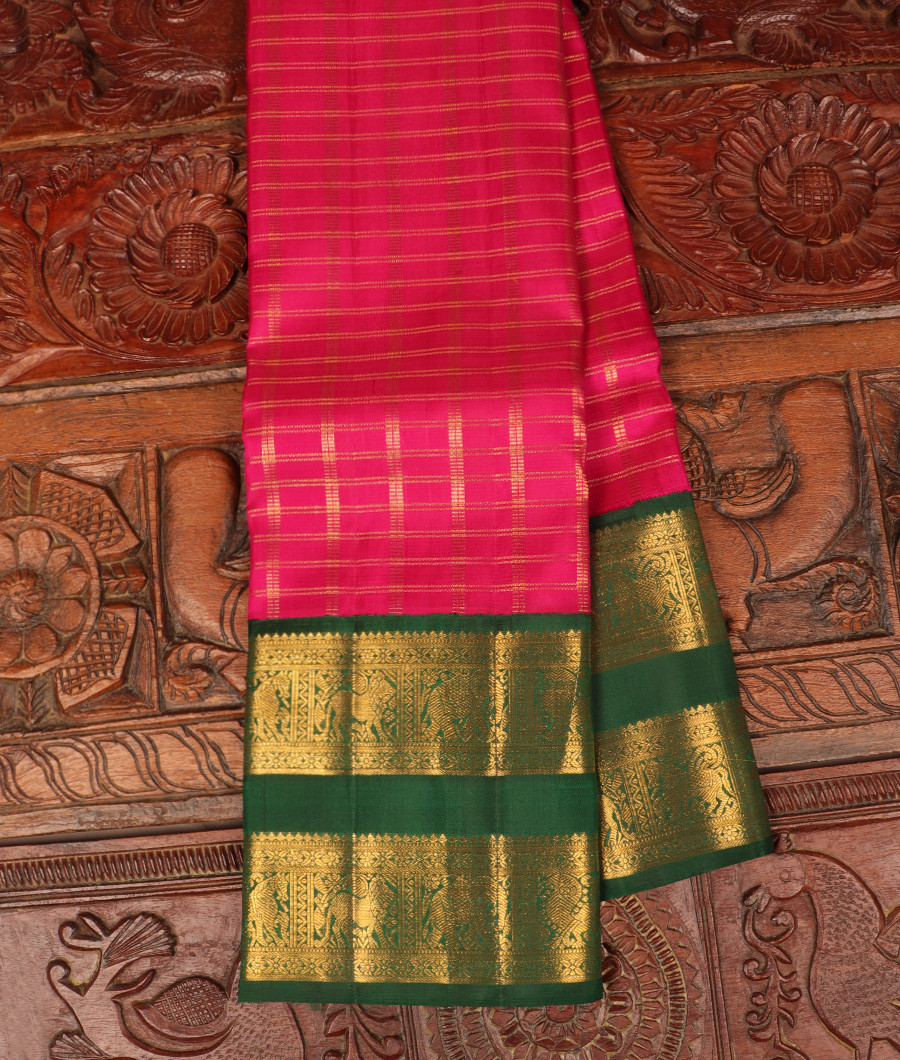 Magenta Handwoven Kanjivaram Silk Saree T251291-image