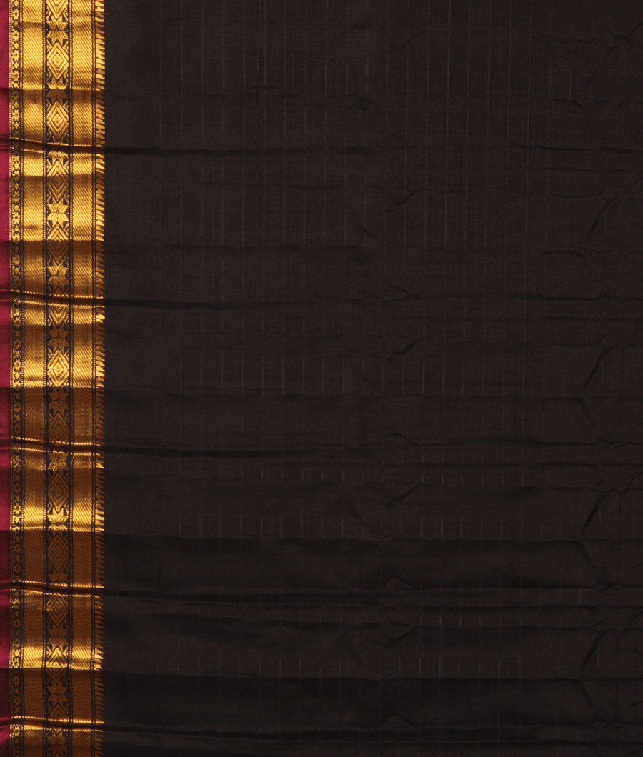 Beige Gadwal Silk Saree T2778933