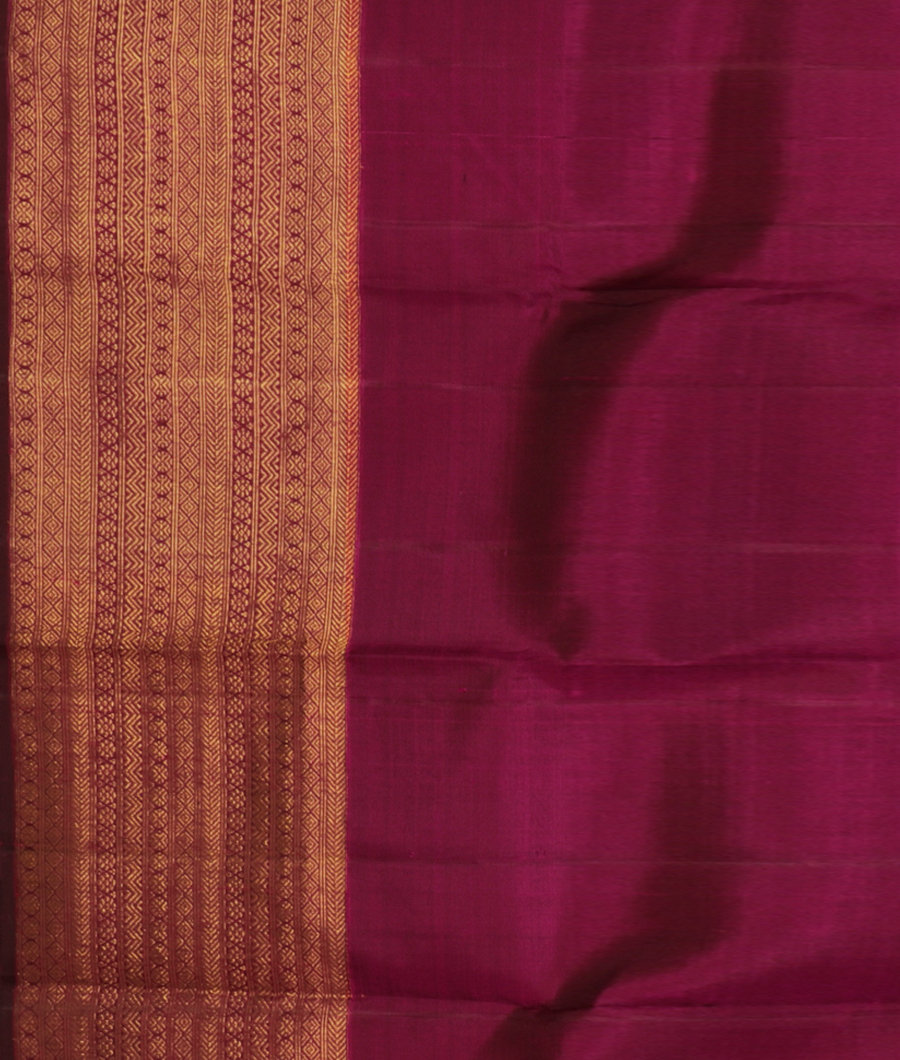Purple Handwoven Kanjivaram Silk Saree T2925443