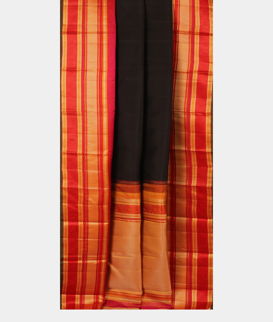 Black Handwoven Kanjivaram Silk Saree T2821252