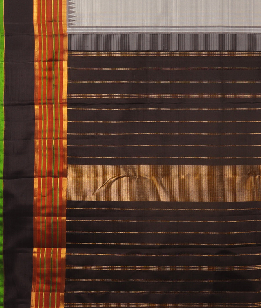 Light Grey Handwoven Kanjivaram Silk Saree T2386914