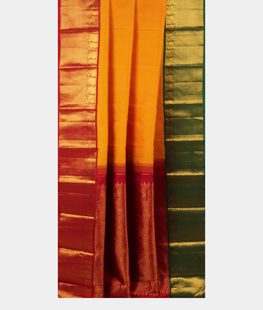 Yellow Handwoven Kanjivaram Silk Saree T2796442