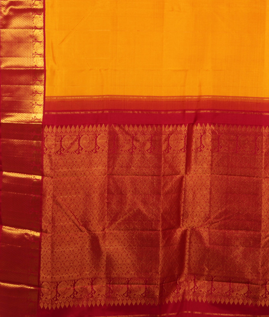 Yellow Handwoven Kanjivaram Silk Saree T2796444