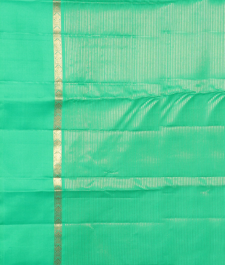 Green Handwoven Kanjivaram Silk Saree T2771023