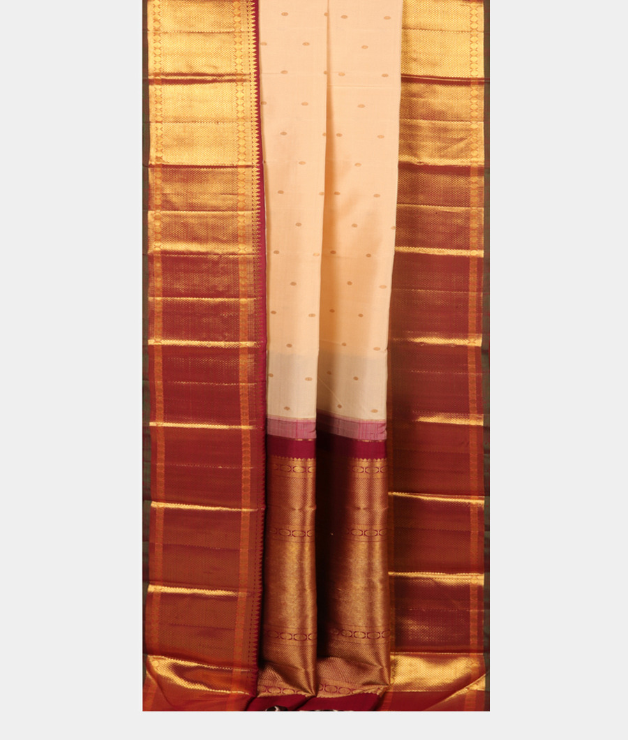 Cream Handwoven Kanjivaran Silk Saree T2395032